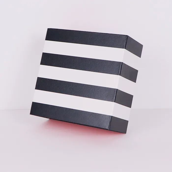 డ్రాయర్ గిఫ్ట్ బాక్స్‌లు