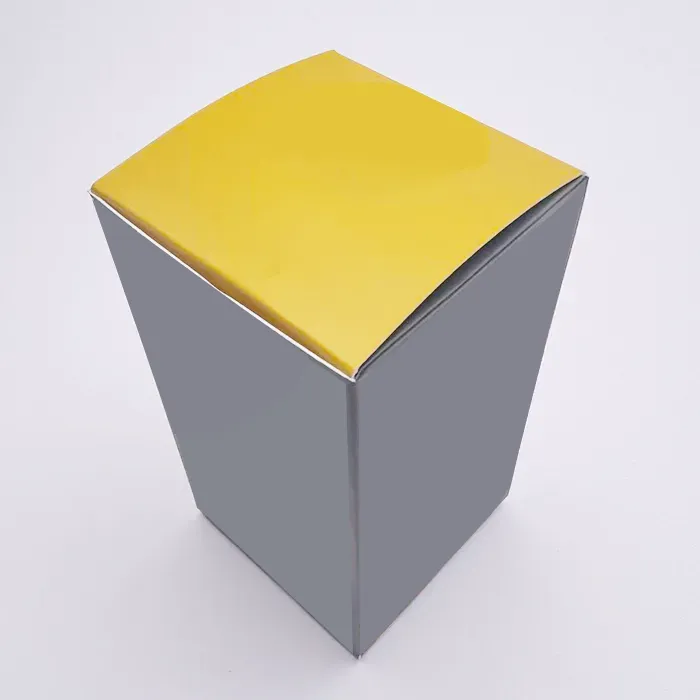 లైట్ బల్బ్ బాక్స్‌లు