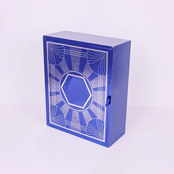 మాగ్నెటిక్ గిఫ్ట్ బాక్స్‌లు